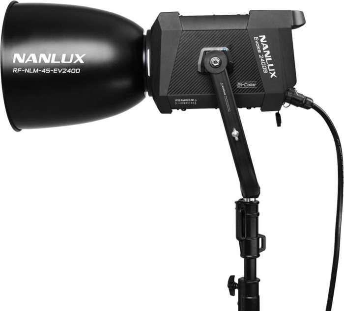 Nanlux Evoke 2400B Spot Light with 45° Reflector | Bi-Color světlo