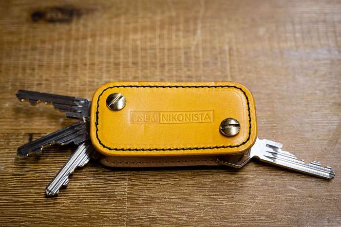 Kožená klíčenka Jsem Nikonista