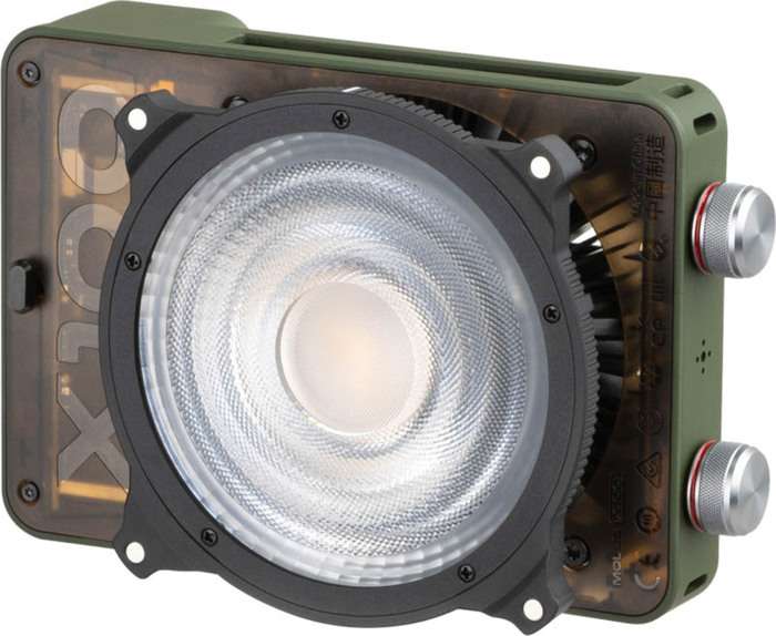 Zhiyun Molus LED X100RGB Pro Cob Light + Softbox