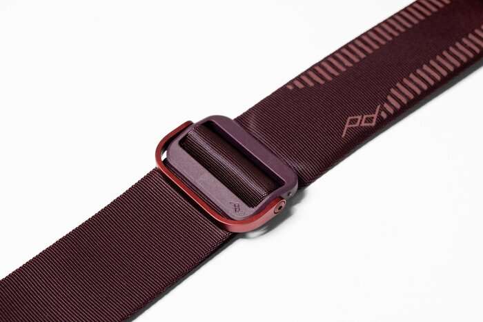 Peak Design Slide Eclipse (švestková)