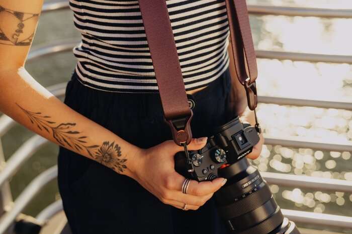 Peak Design Slide LITE Eclipse (švestková)