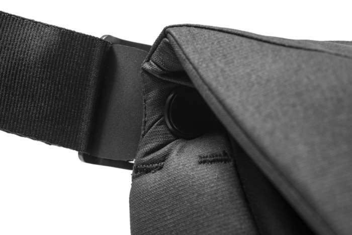 Peak Design Everyday Messenger 13L v2 černá