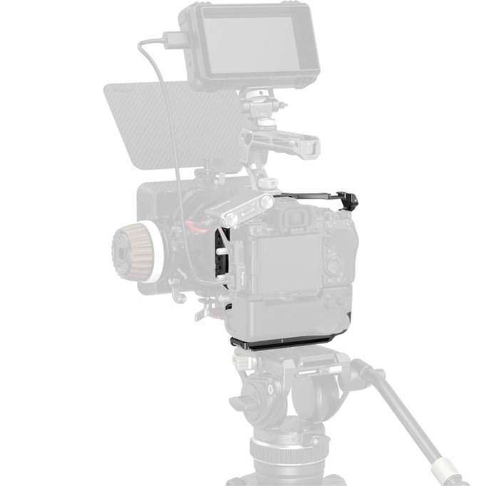 SmallRig 5908 Cage for Alpha 1 II & Alpha 9 III with Vertical Grip VG-C5