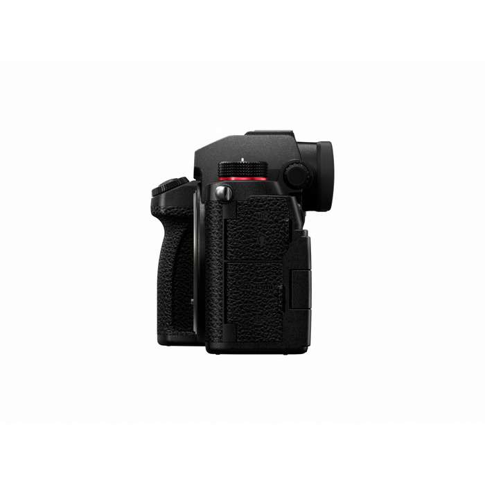 Panasonic Lumix DC-S5