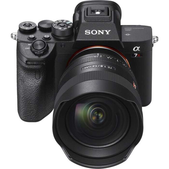 Sony FE 14mm f/1.8 GM
