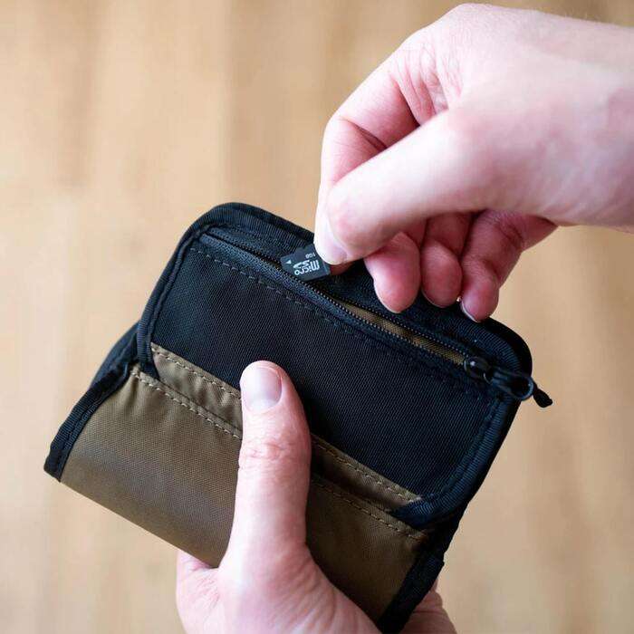 Gomatic Peter McKinnon Memory Card Case | Pouzdro