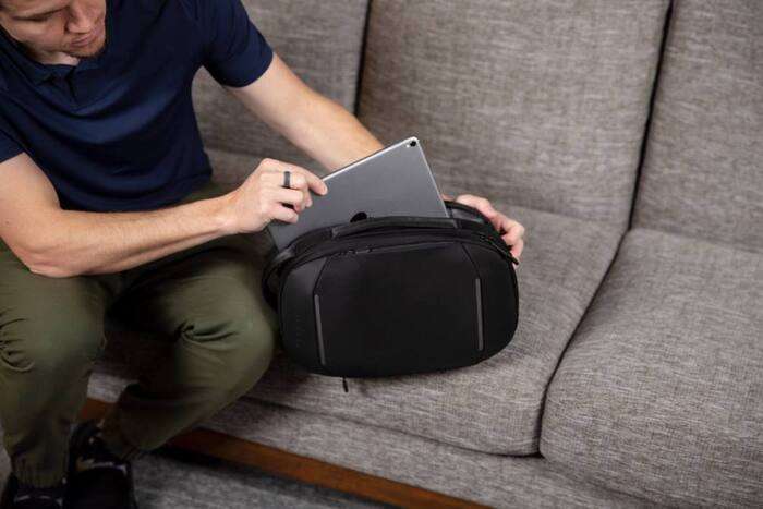 Gomatic Navigator Sling 6L Black | Batoh