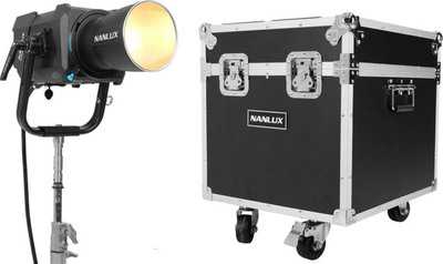 Nanlux  Evoke 900C LED bodové světlo s kovovým přepravním boxem | RGB Světlo