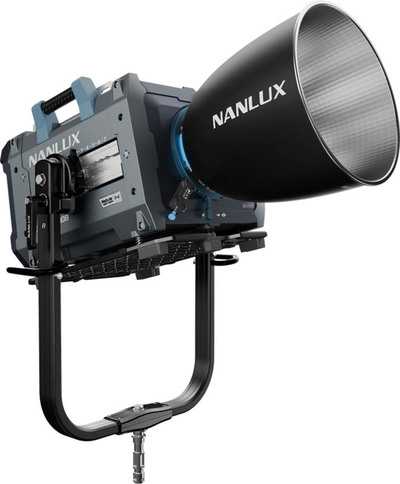 Nanlux Evoke 5000B Spot Light with 45° Reflector | Bi-Color Světlo